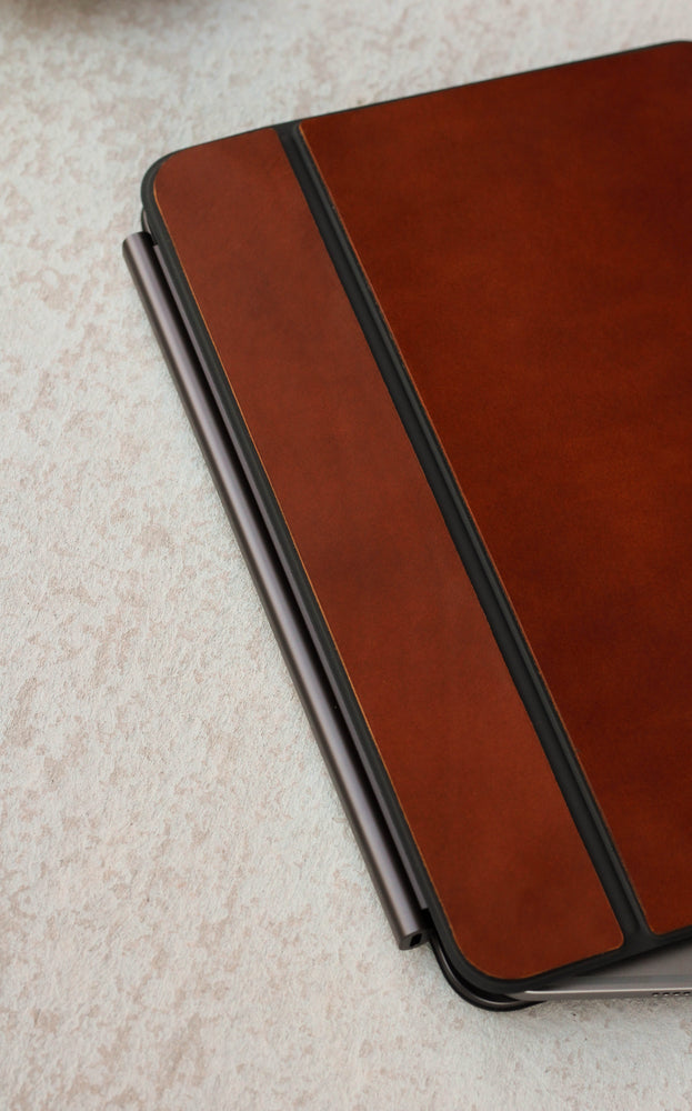 
                  
                    Load image into Gallery viewer, Italian Leather Skin for iPad Pro 11&amp;quot; Magic Keyboard (2024)
                  
                