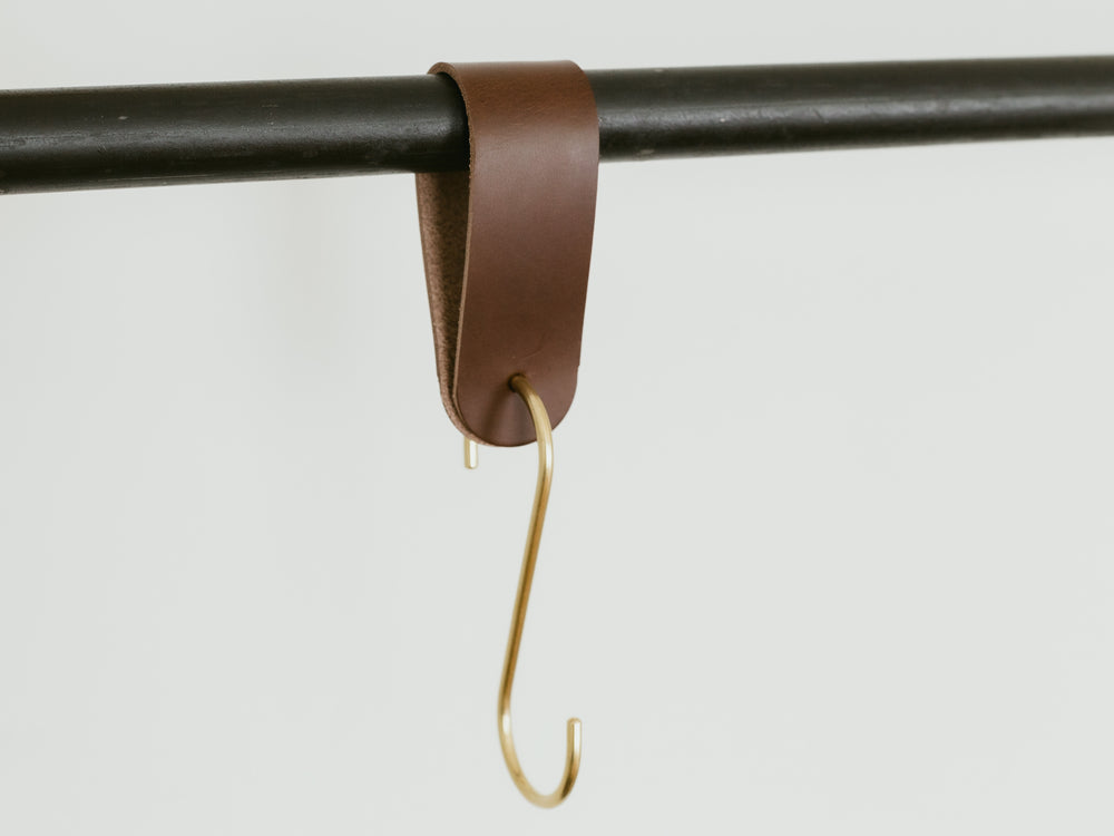 
                  
                    Load image into Gallery viewer, Solid Brass S Hooks with Buttero Leather Loops, Personalized, 8 Colors
                  
                