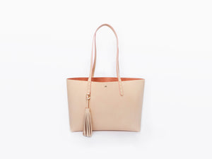
                  
                    Load image into Gallery viewer, Carry All Tote Vegetable Tanned Leather, Suede Lining
                  
                