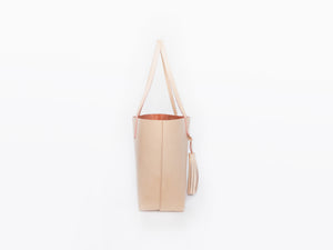 
                  
                    Load image into Gallery viewer, Carry All Tote Vegetable Tanned Leather, Suede Lining
                  
                