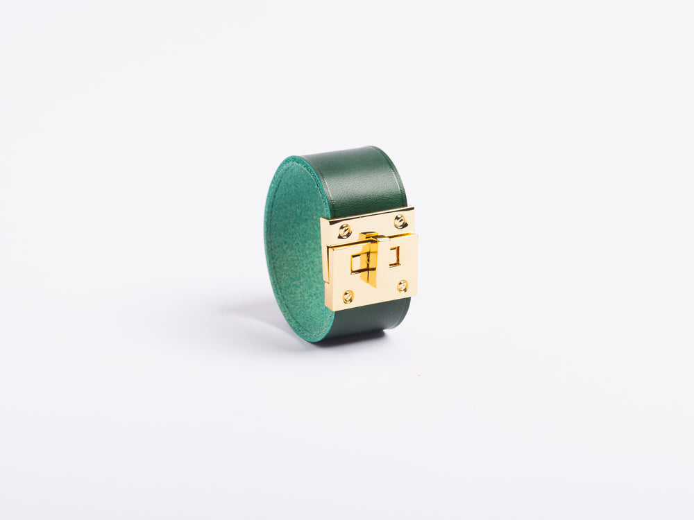 
                  
                    Load image into Gallery viewer, Italian Leather Cuff Bracelet with Oversized Turn Lock Closure
                  
                