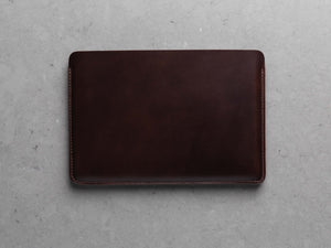 
                  
                    Load image into Gallery viewer, Italian Leather Sleeve with Personalization for iPad Mini 6, Theras Atelier, Made to Order Leather Goods, Custom iPad Mini 6 Sleeve - 3
                  
                