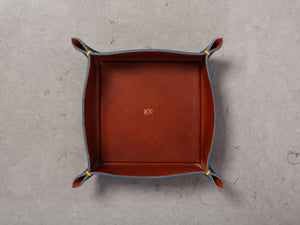 
                  
                    Load image into Gallery viewer, Italian Leather Contrast Lined Catchall Valet Tray, Small, Personalized, Theras Atelier, Made to Order Leather Goods, Custom Valet Catchall Tray - 1
                  
                