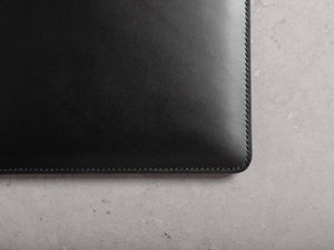 
                  
                    Load image into Gallery viewer, Italian Leather Sleeve for iPad Pro 11&amp;quot;, Top Entry, Personalized, Theras Atelier, Made to Order Leather Goods, Custom iPad Pro 11&amp;quot; Leather Sleeve - 4
                  
                